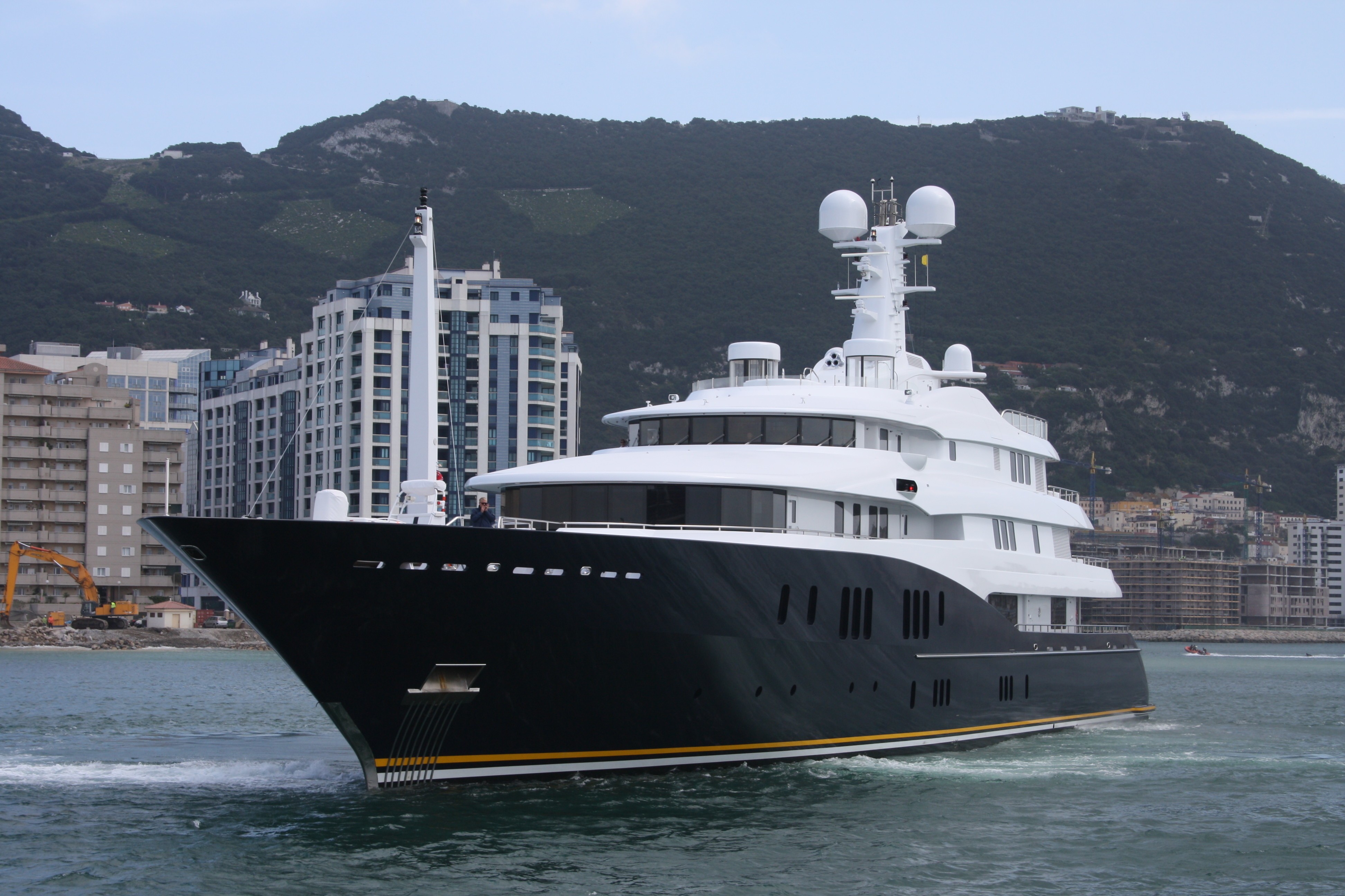 c2 superyacht